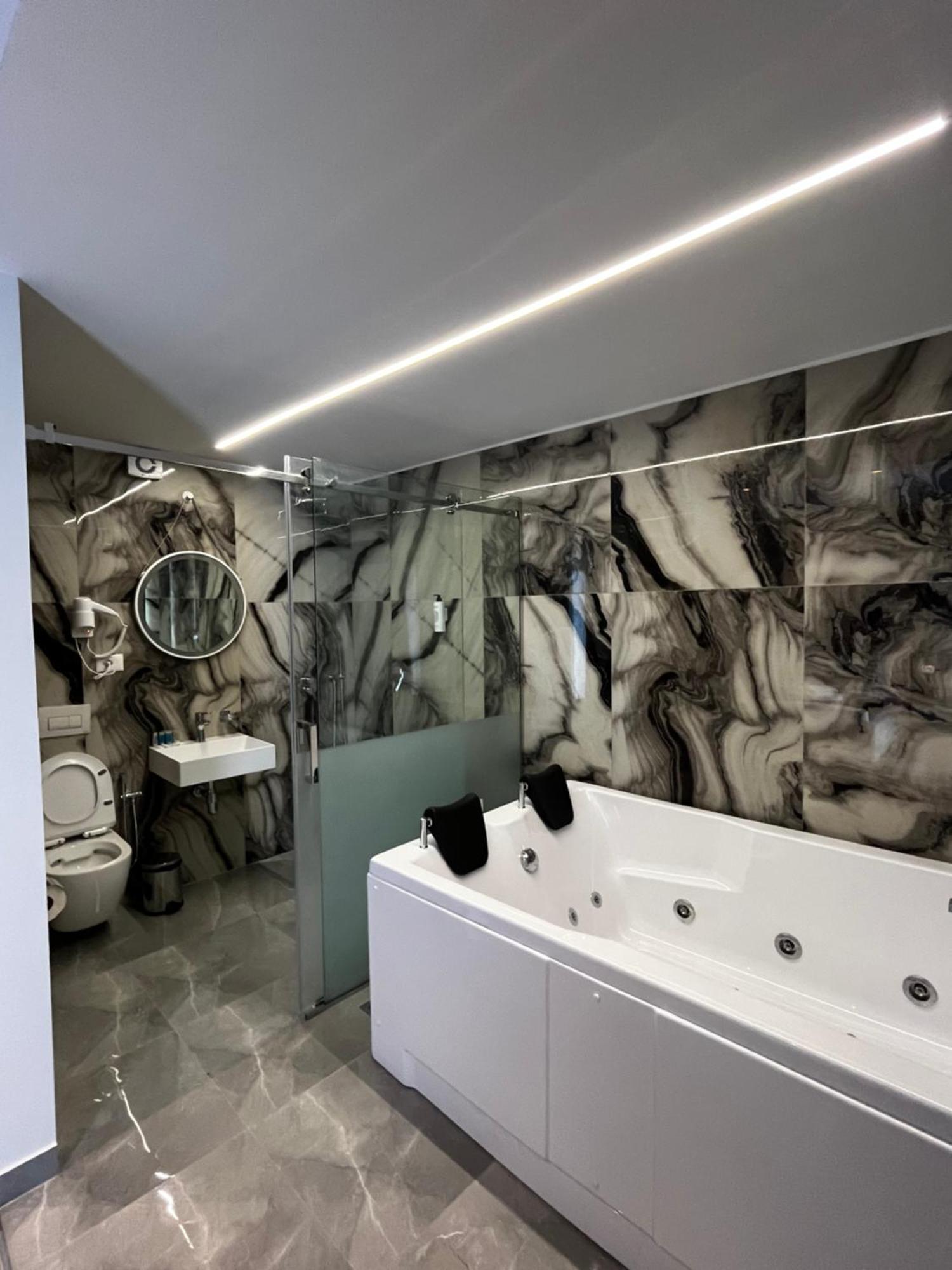 Leodori 3 Suites Shëngjin Zewnętrze zdjęcie